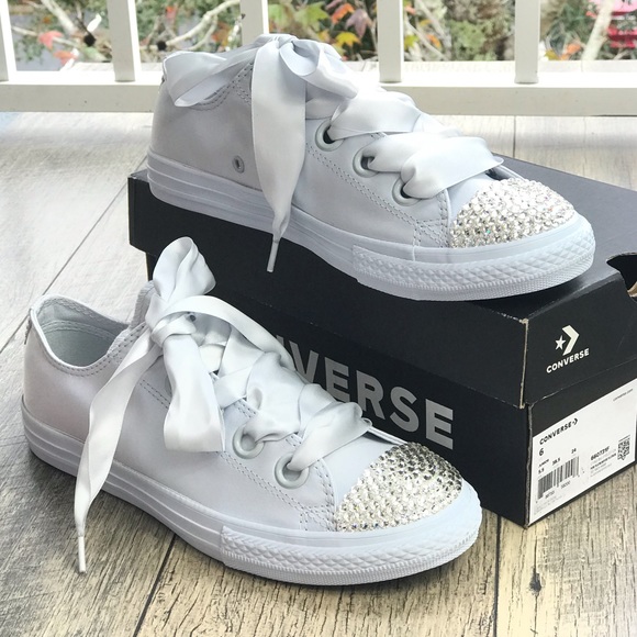 Conv&Swarovski Crystal CT OX Big Eyelet Pure Plat - Picture 2 of 8